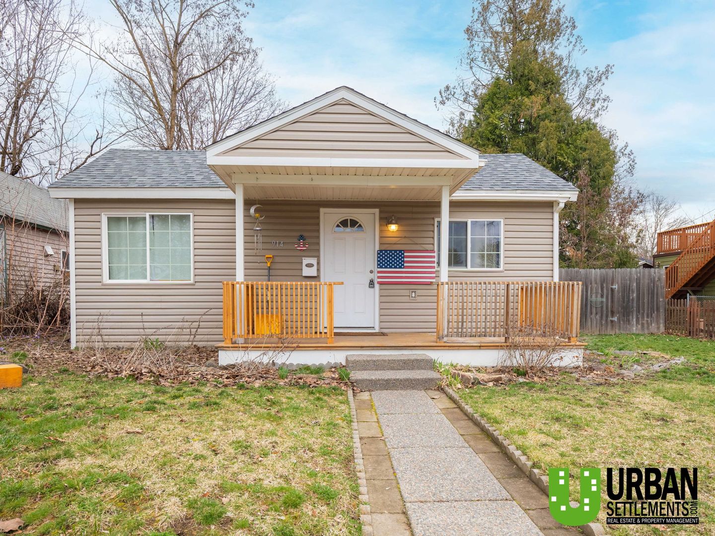 Coeur D Alene House: 914 N 6th St,