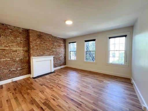Newly Renovated 1 Bedroom on Main – photo 1
