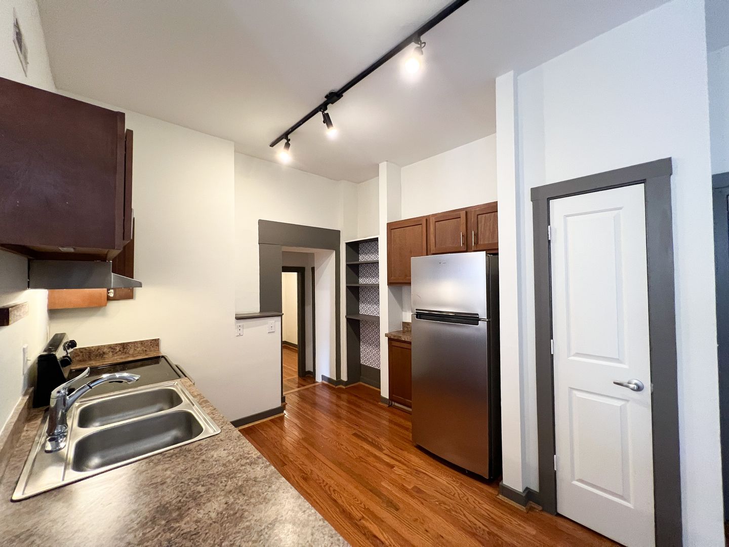 Cincinnati Apartment: 24-28 E 15th