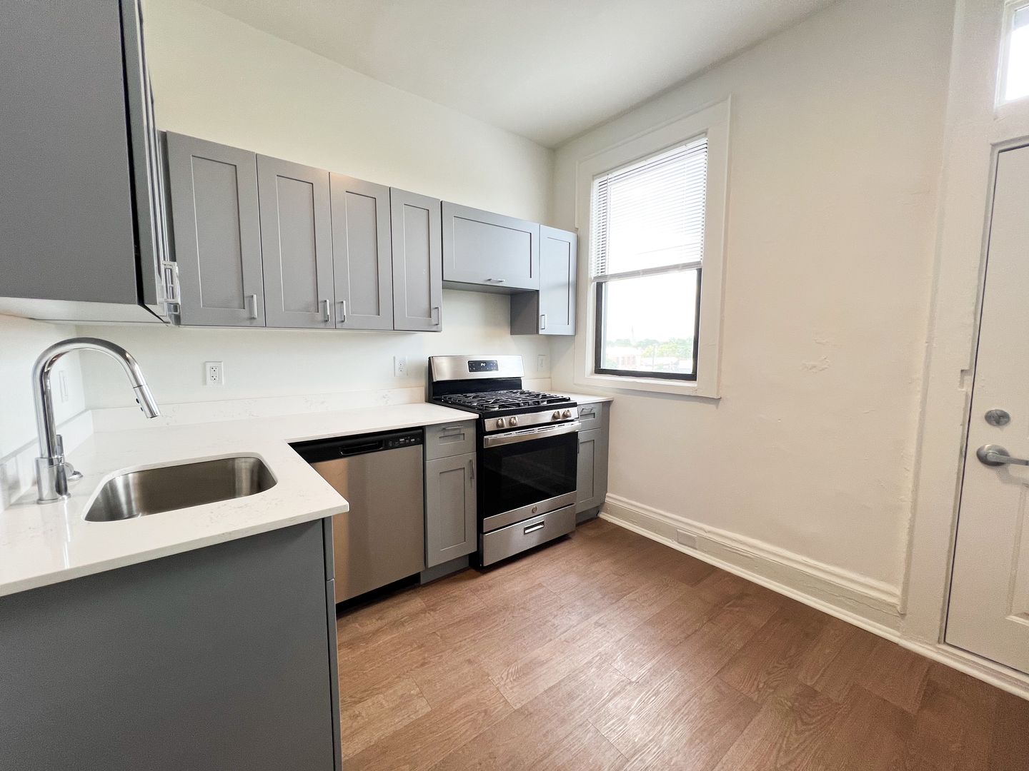 Cincinnati Apartment: 2378-2384 Park Avenue