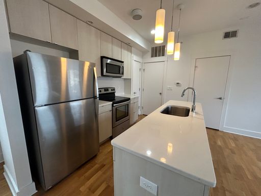 1122 Broadway - 4, Cincinnati, OH 45202