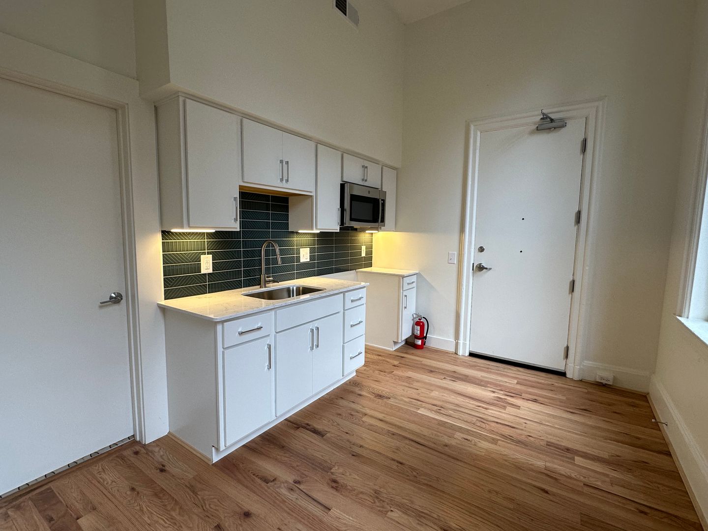 CIncinnati Apartment: 1329 Main St