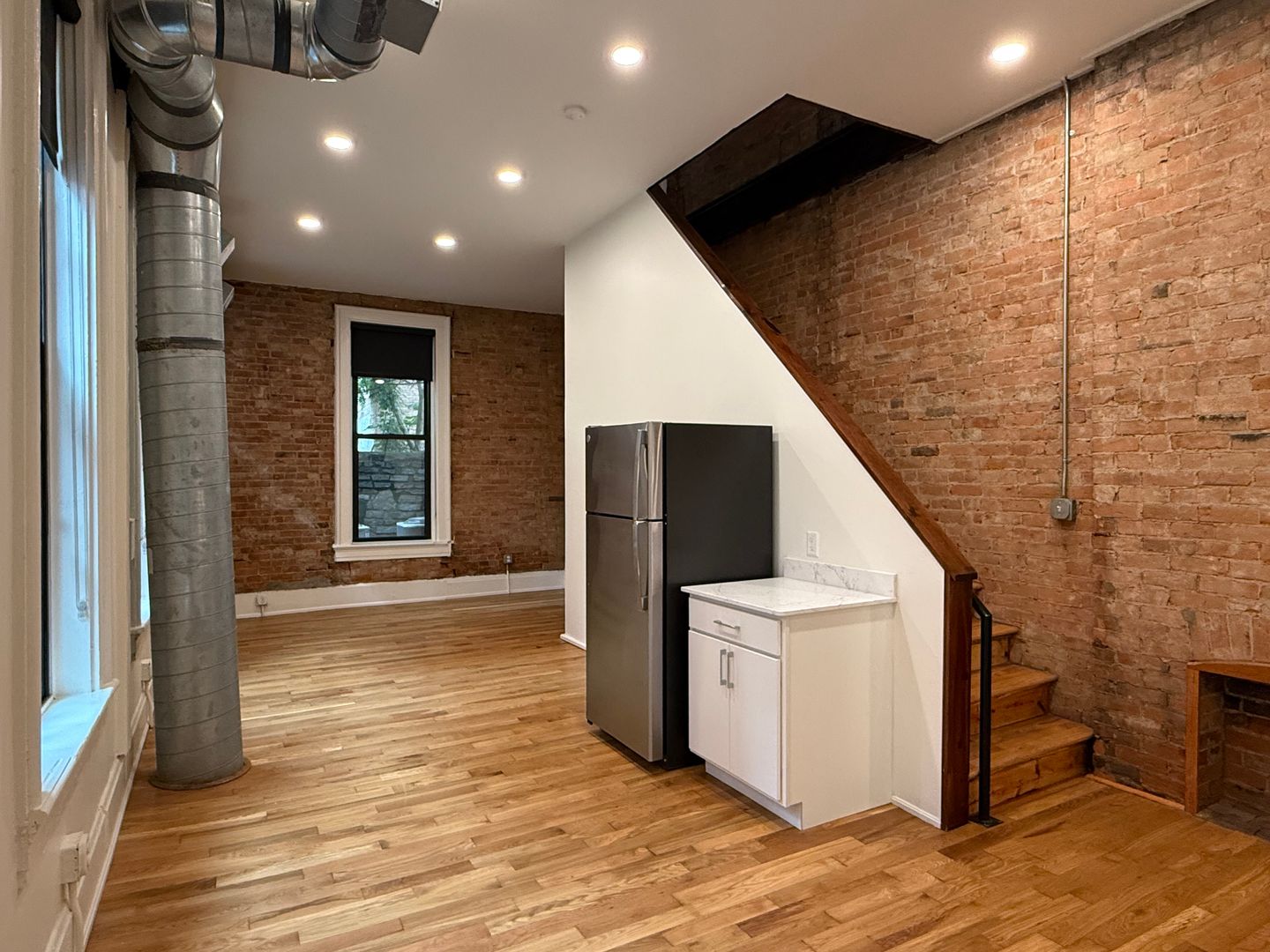 Cincinnati Apartment: 1443 Walnut St