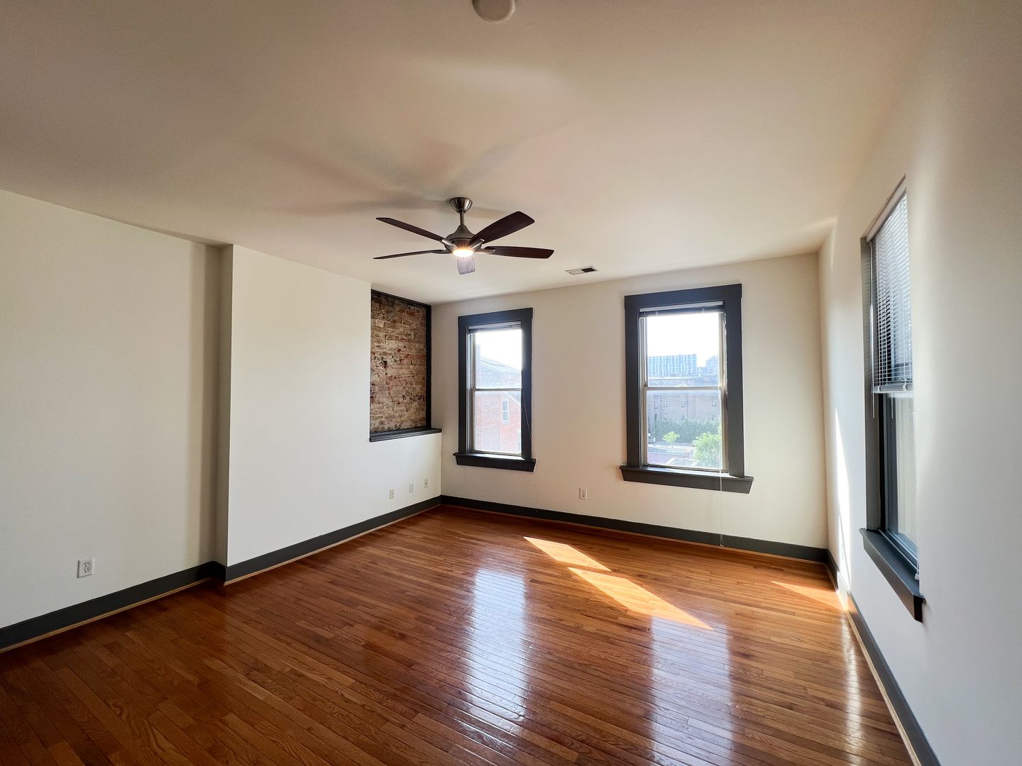 Cincinnati Apartment: 24-28 E 15th