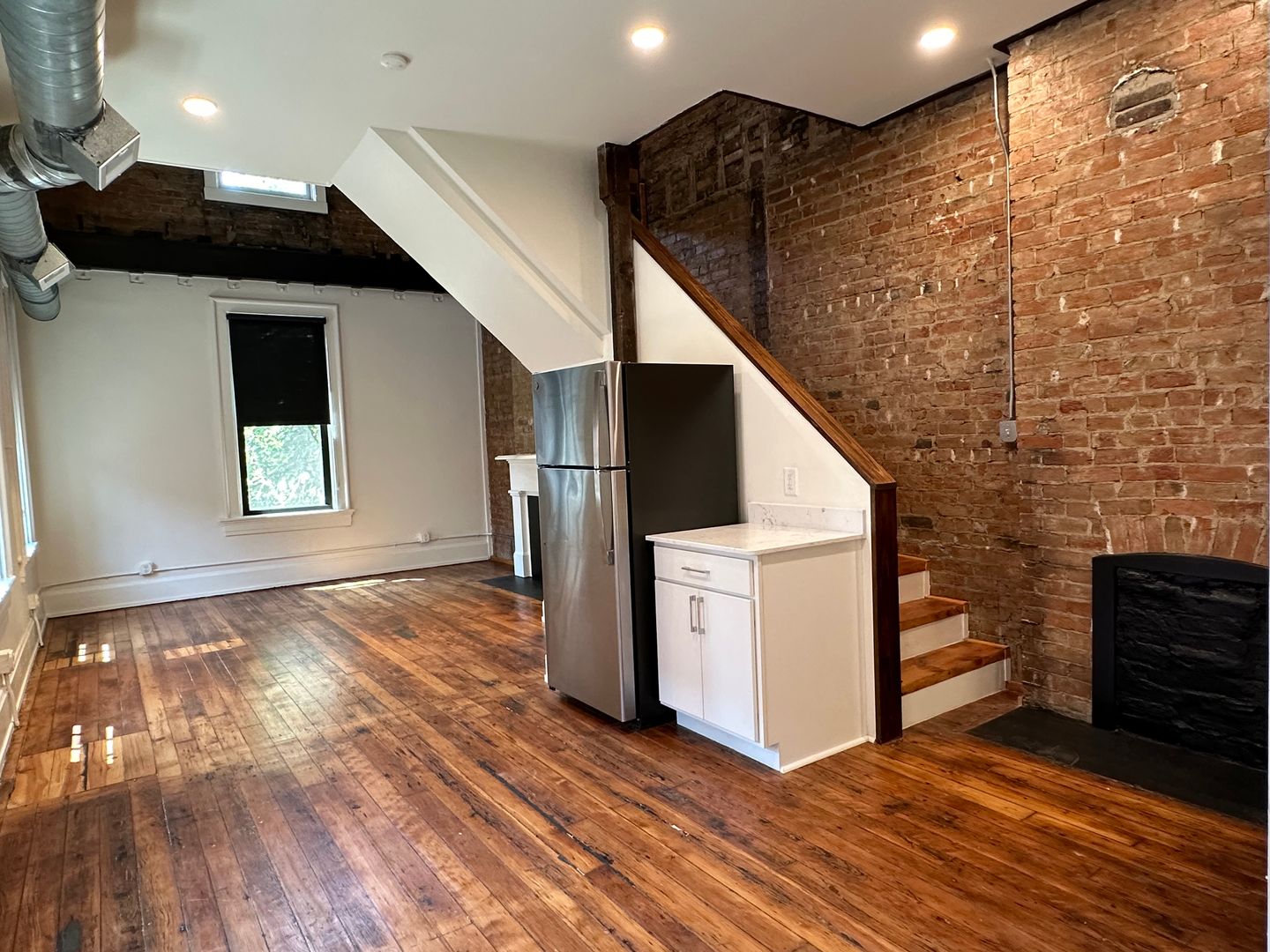 Cincinnati Apartment: 1443 Walnut St