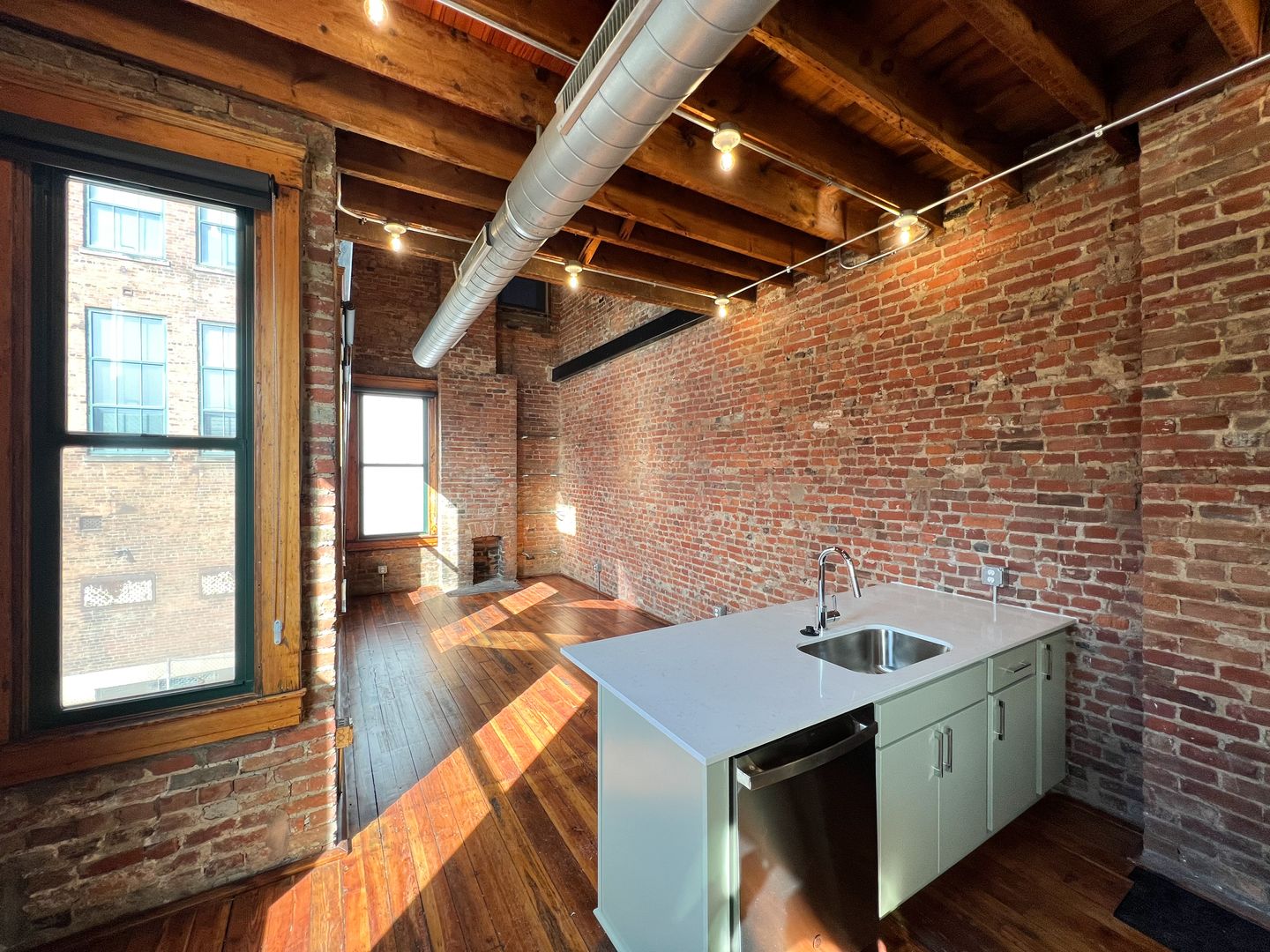 Cincinnati Apartment: 1227 Walnut St.