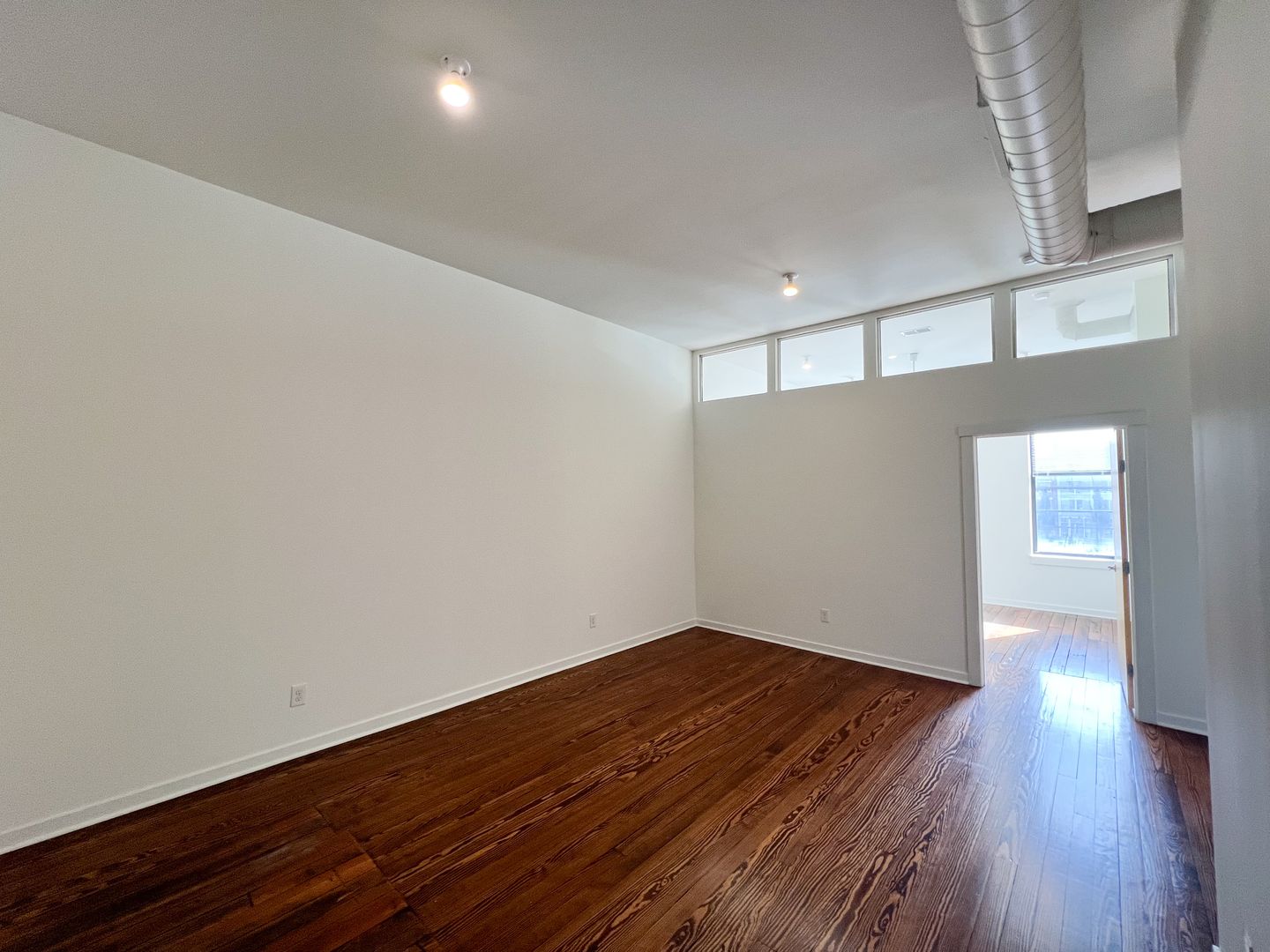 Cincinnati Apartment: 1208 Main St