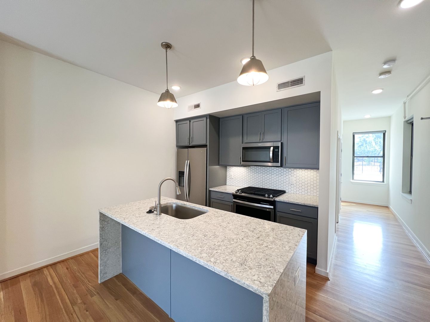 Cincinnati Apartment: 21 E 15th Street