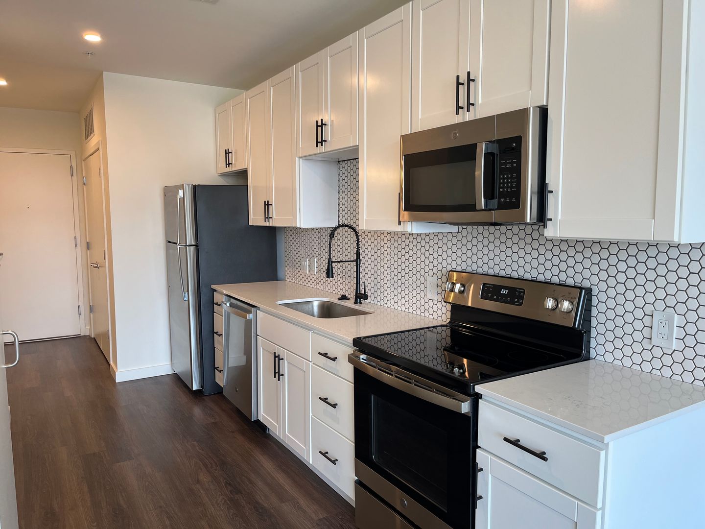 Covington Apartment: 103 E 3rd Street