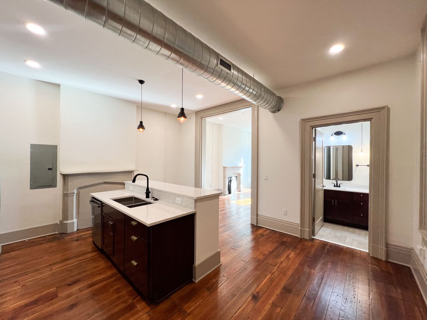 Cincinnati Apartment: 1701-1705 Race Street