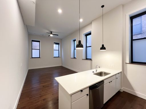 2 bedroom on Walnut! – photo 1