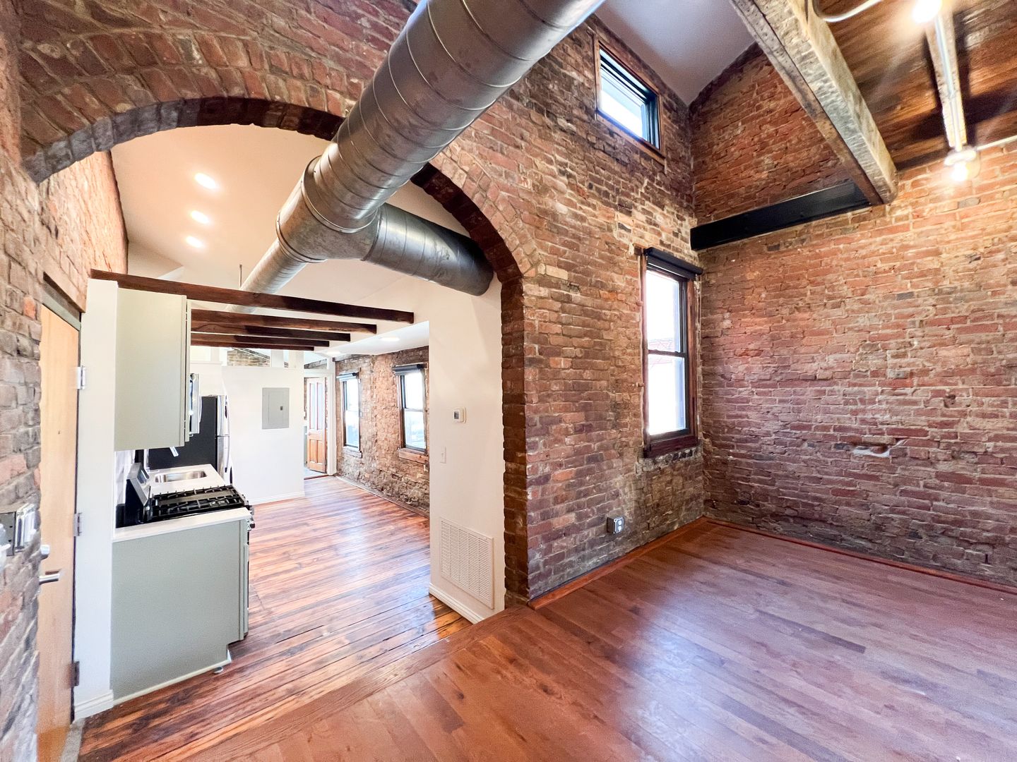 Cincinnati Apartment: 1227 Walnut St.