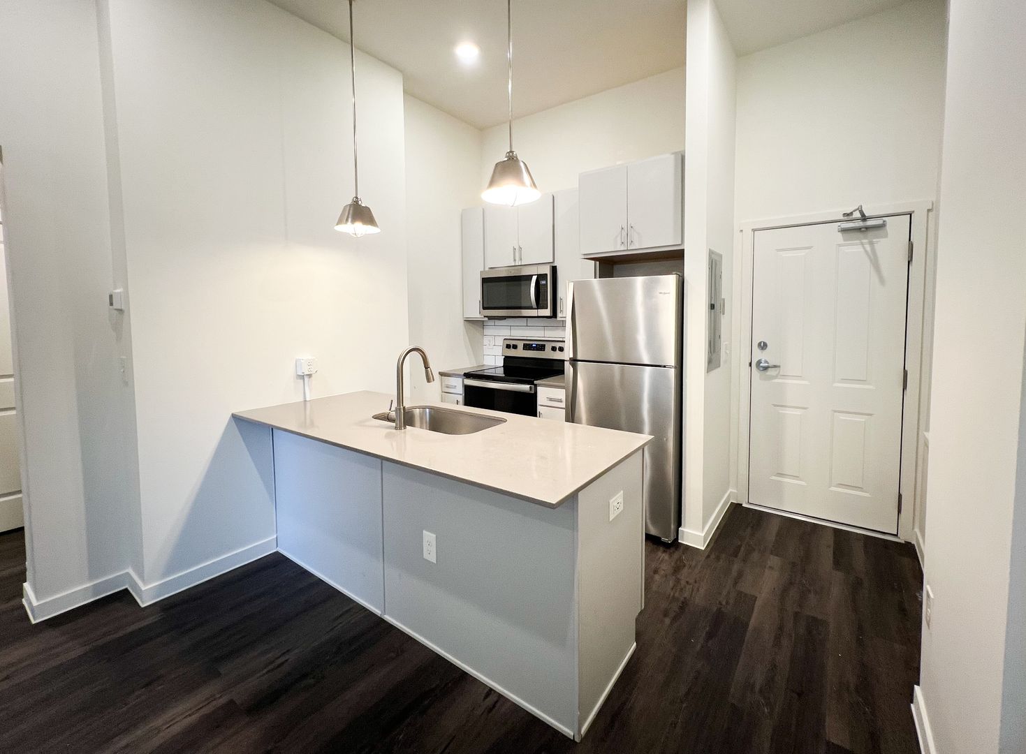 Cincinnati Apartment: 526 E 12th