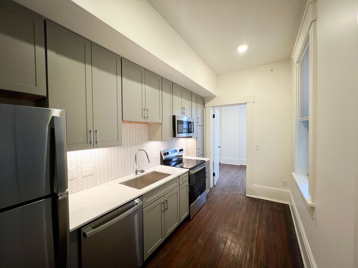 Cincinnati Apartment: 110 E 14th Street