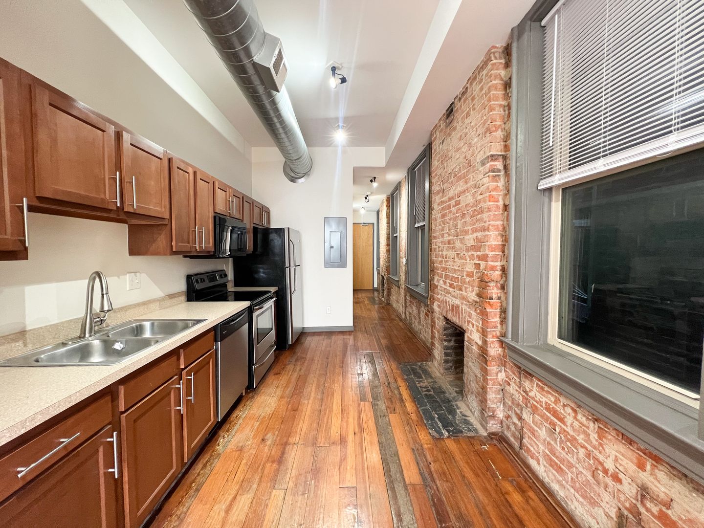 Cincinnati Apartment: 1309-11 Main St