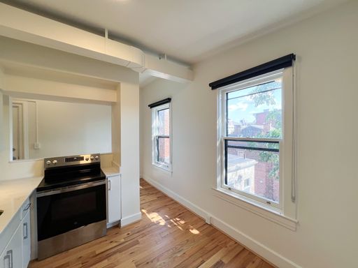 Listing photo thumbnail