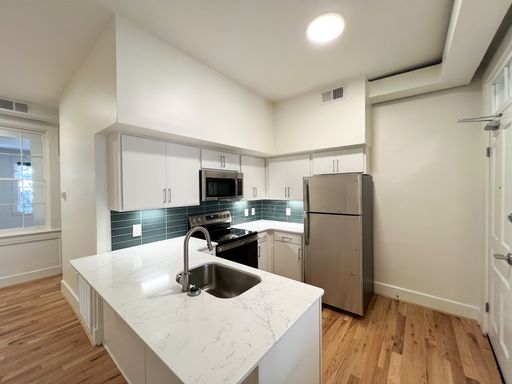 1307 Main St - 2 (AMI), Cincinnati, OH 45202