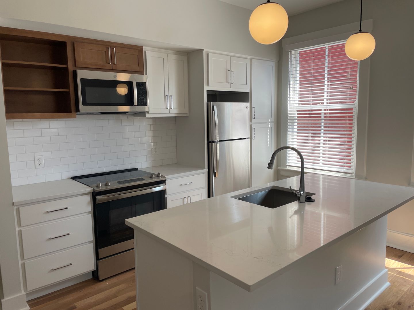 Cincinnati Apartment: 210-218 W 12th