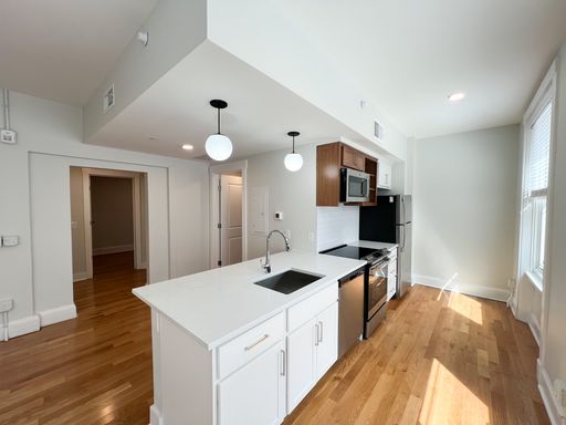 210 W 12th - 101, Cincinnati, OH 45202