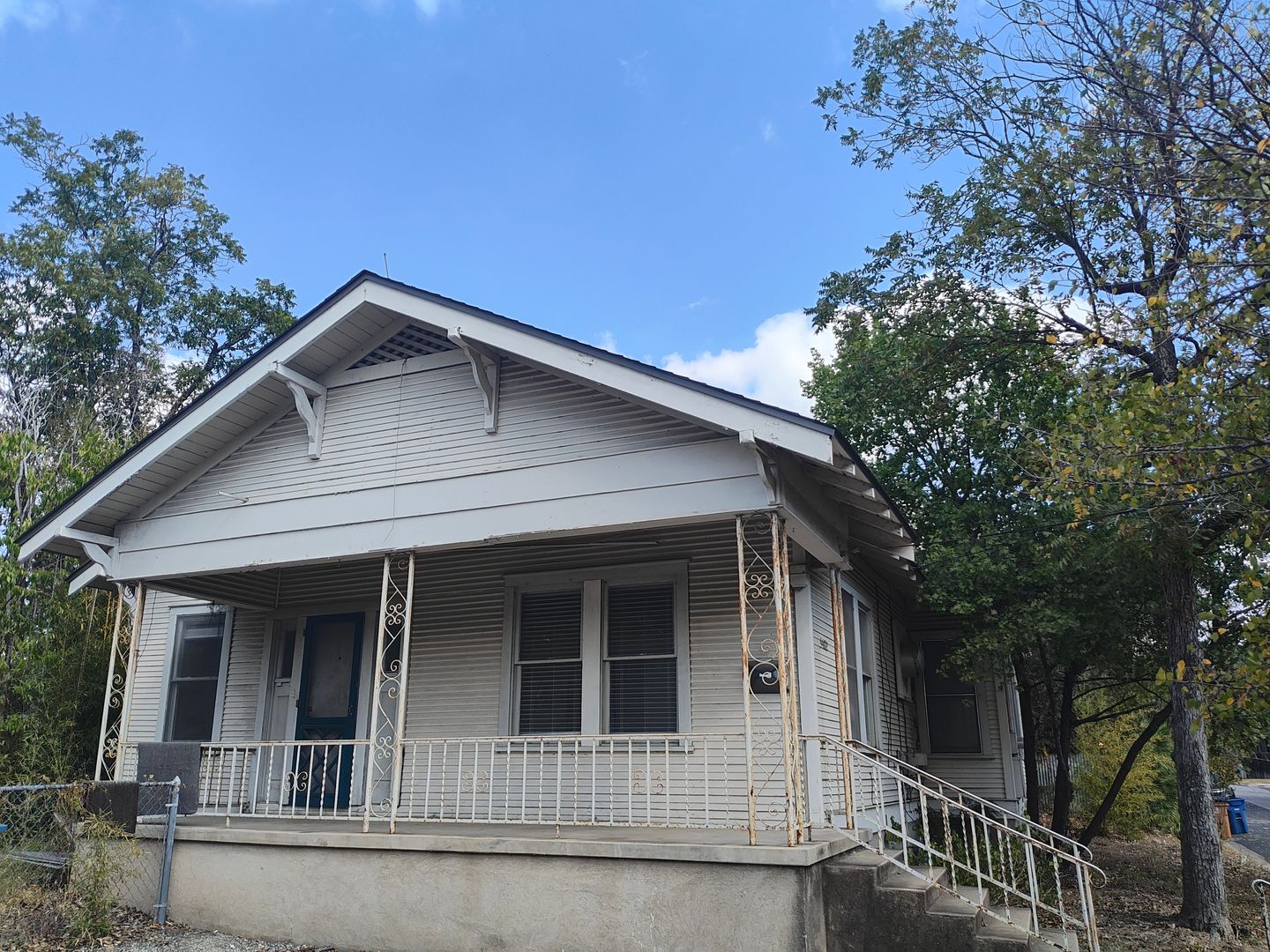 Austin House: 3402 King Street