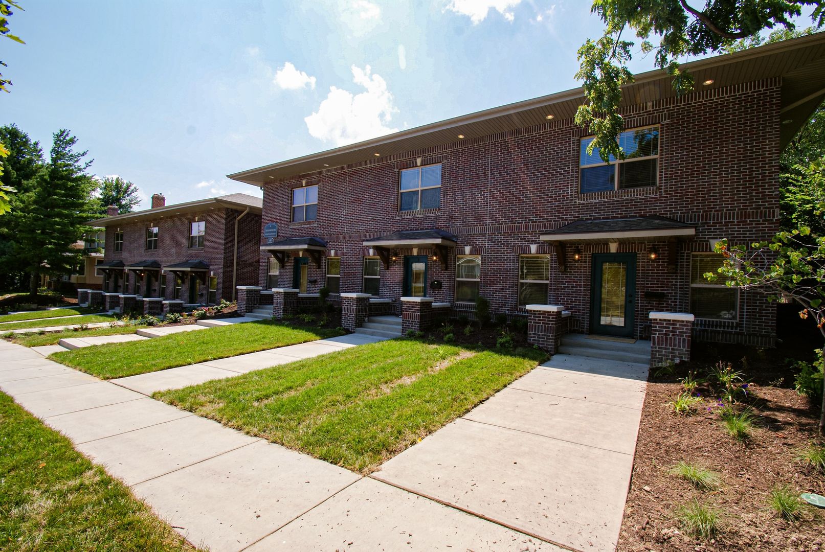 Omaha Apartment: 140 N. 41st Street