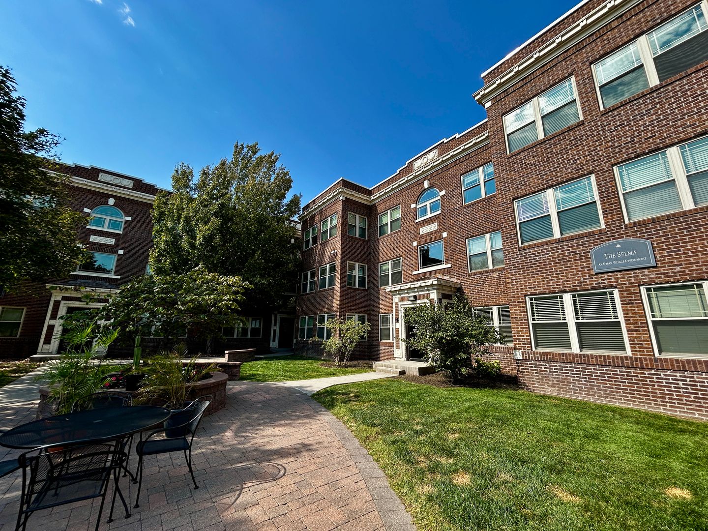 Omaha Apartment: 628 Park Avenue