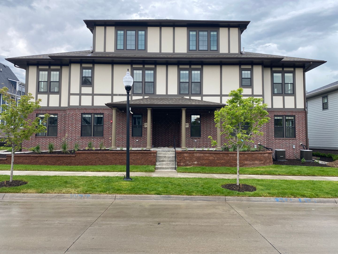 Omaha Apartment: 13108 Lincoln Road