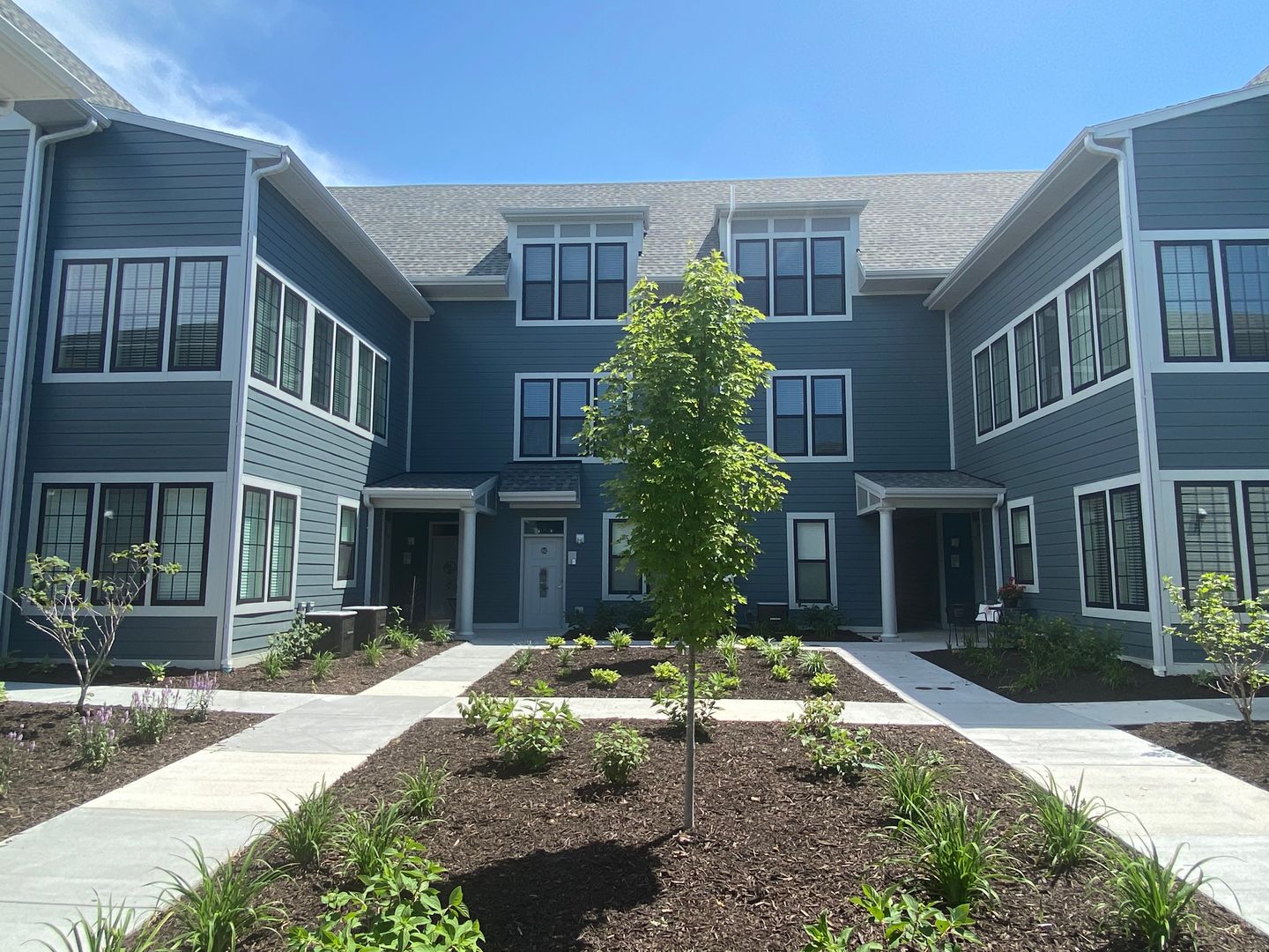 Omaha Apartment: 13178 Lincoln Road