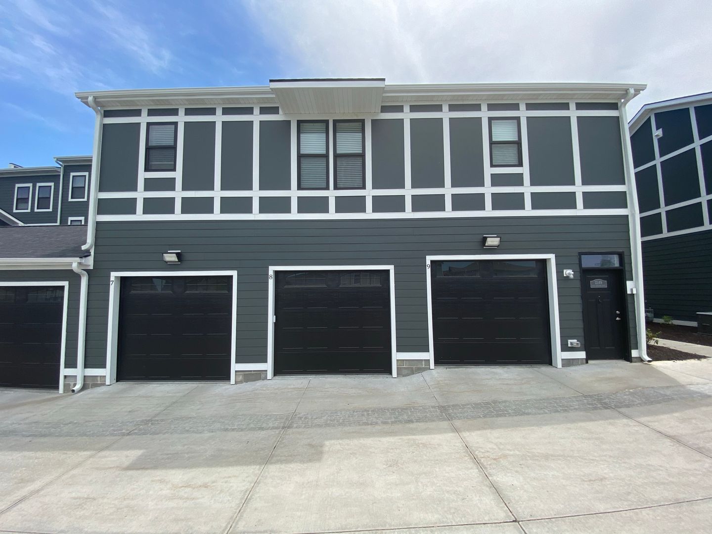 Omaha Apartment: 13108 Lincoln Road