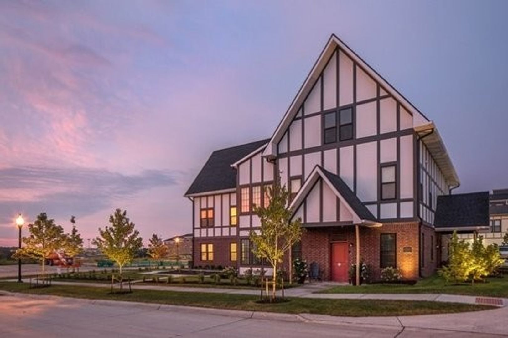 Omaha Apartment: 13108 Lincoln Road