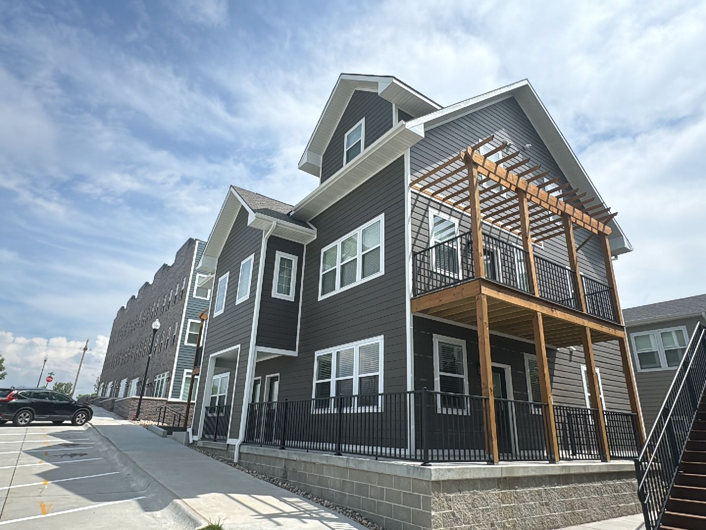 Omaha Apartment: 13041 Cornhusker Road