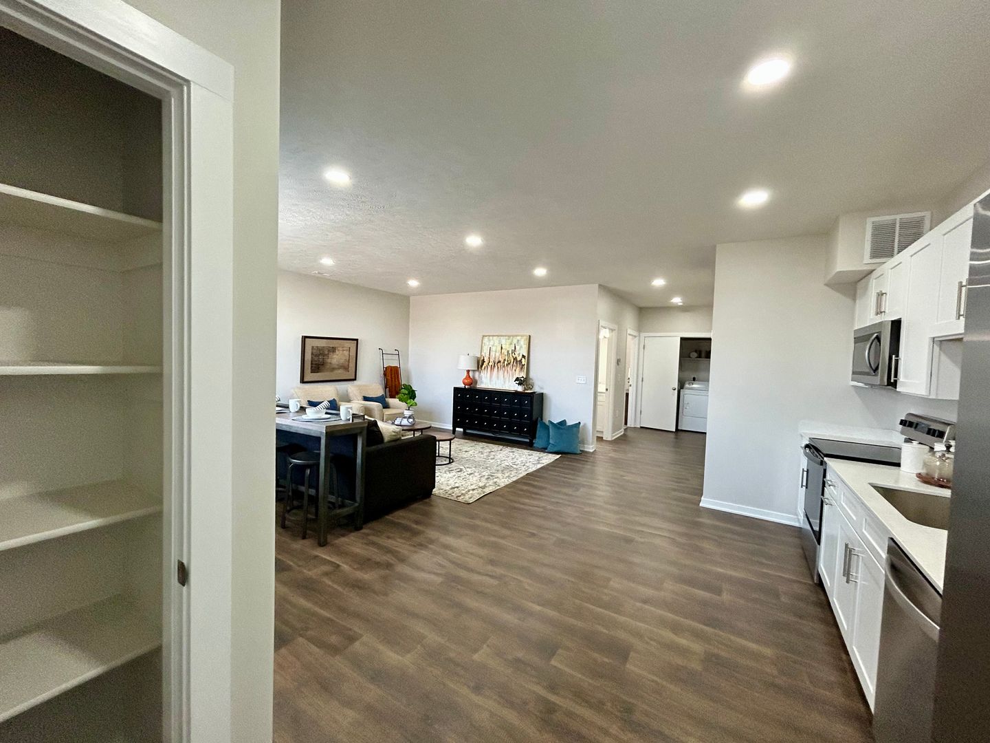 Omaha Apartment: 13041 Cornhusker Road