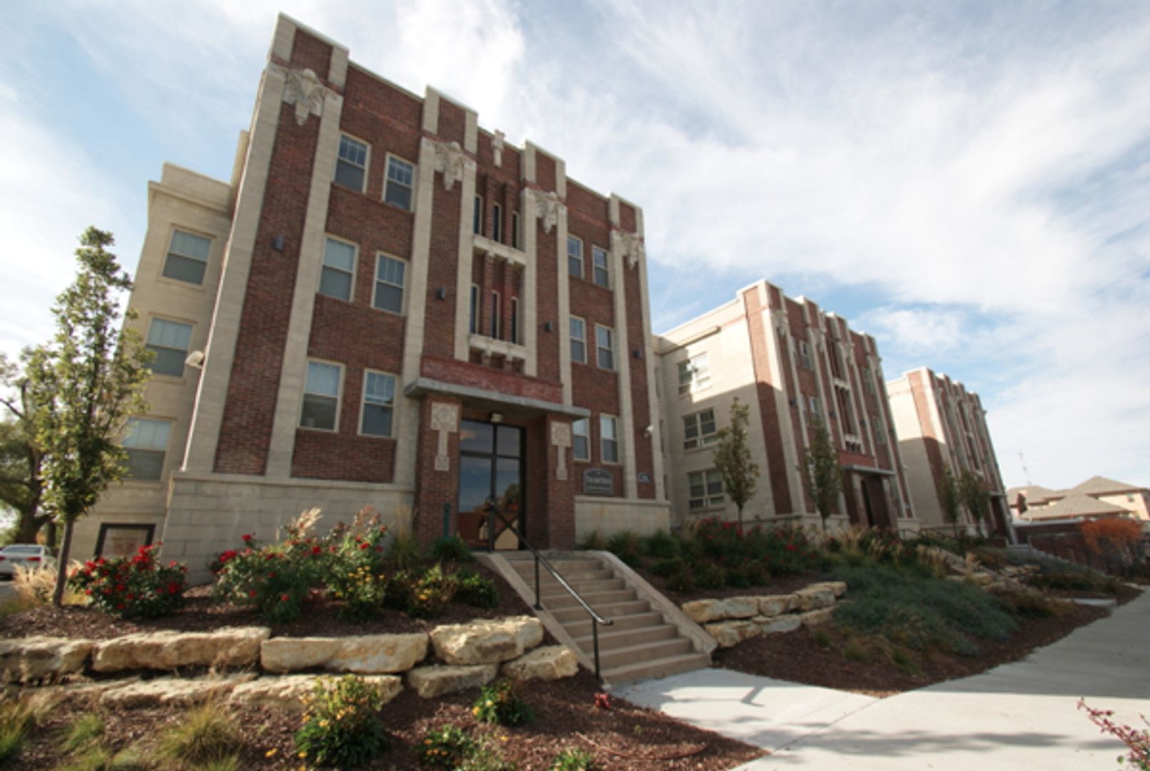 Omaha Apartment: 836-846 Park Avenue