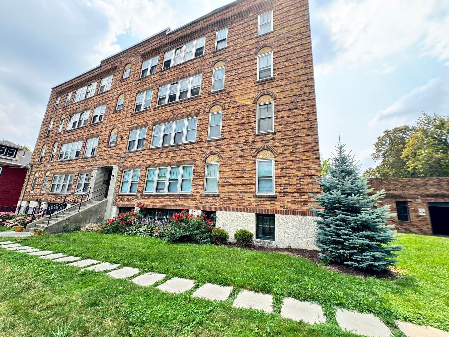 Syracuse Apartment: 409 Stolp Avenue