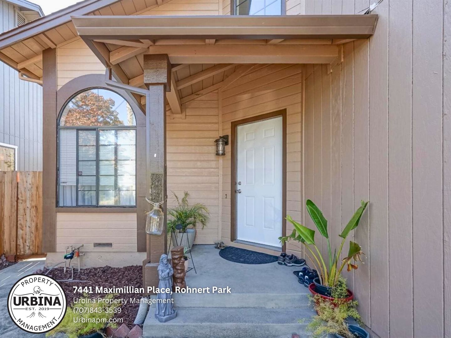 Rohnert Park House: 7441 Maximillian