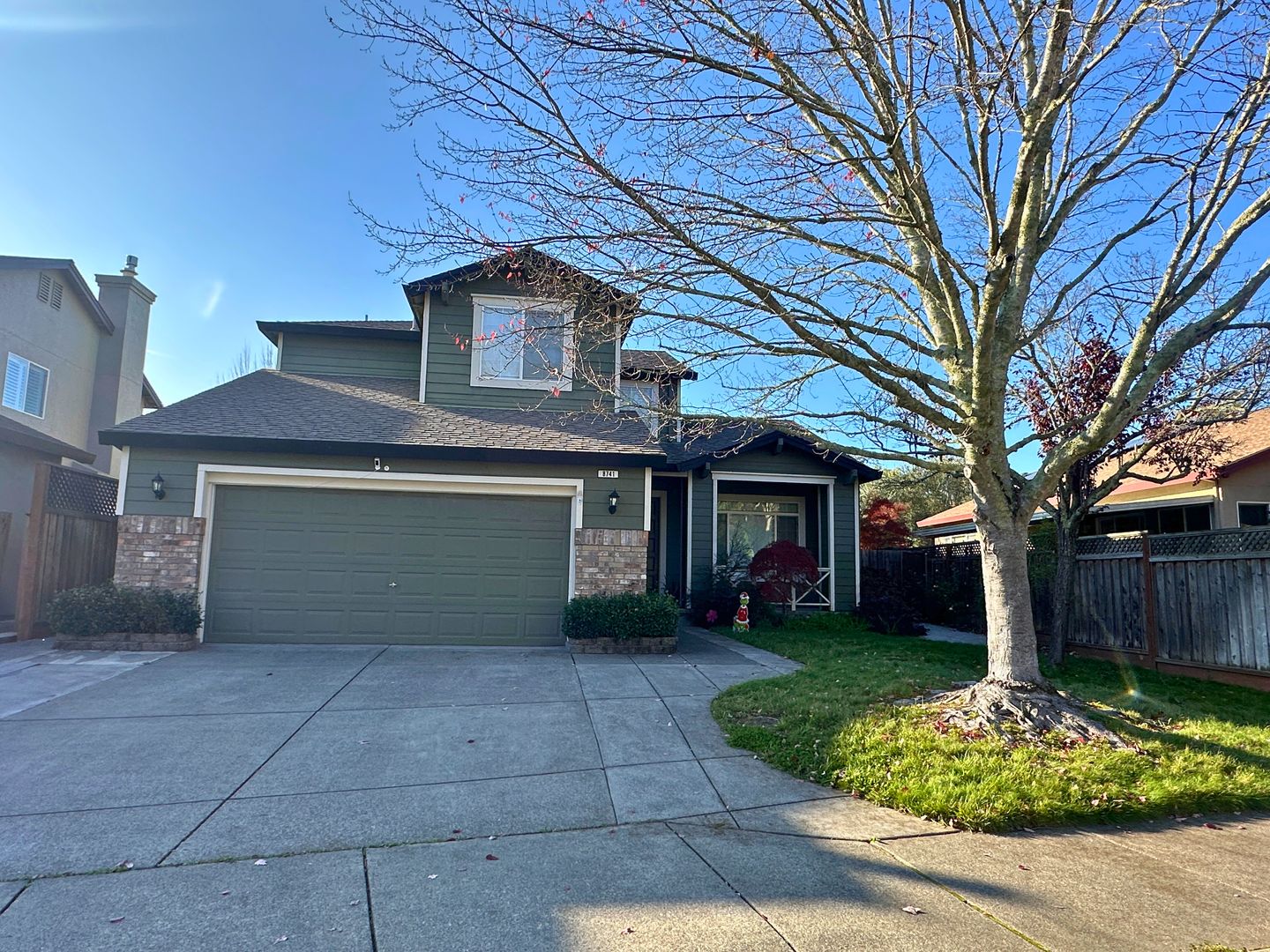 Windsor House: 8741 Holly Leaf Drive