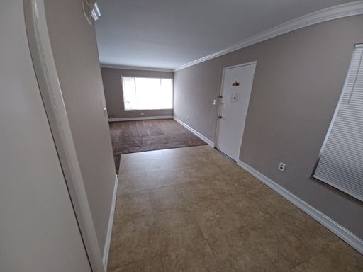 NICE UNIT FOR RENT!!! 1/1 EXCELLENT LOCATION!! – photo 1