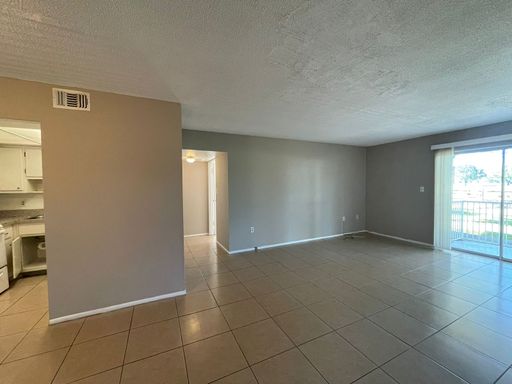 NICE UNIT FOR RENT!!! 1/1 EXCELLENT LOCATION!! – photo 1