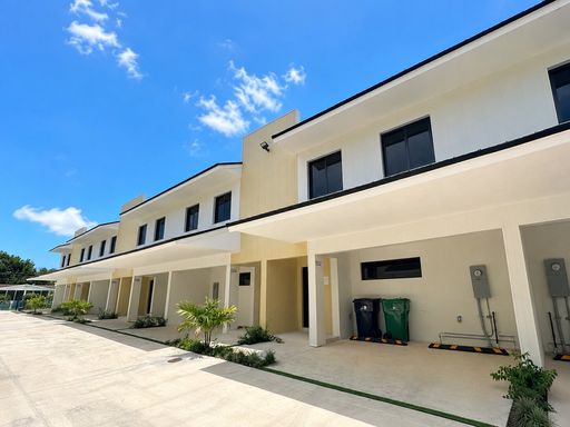 Move-in Ready | 3 Bed / 2.5 Bath Townhome | Sunnyland Park – Florida City – photo 1