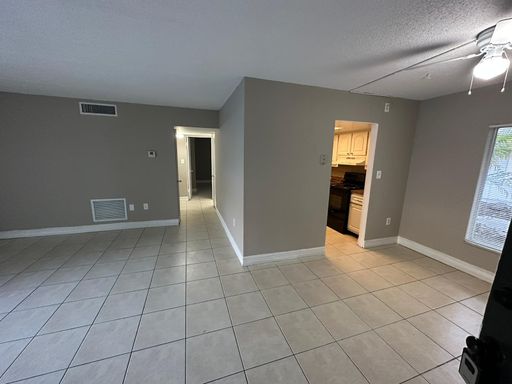 1830 Maravilla Ave. – photo 1