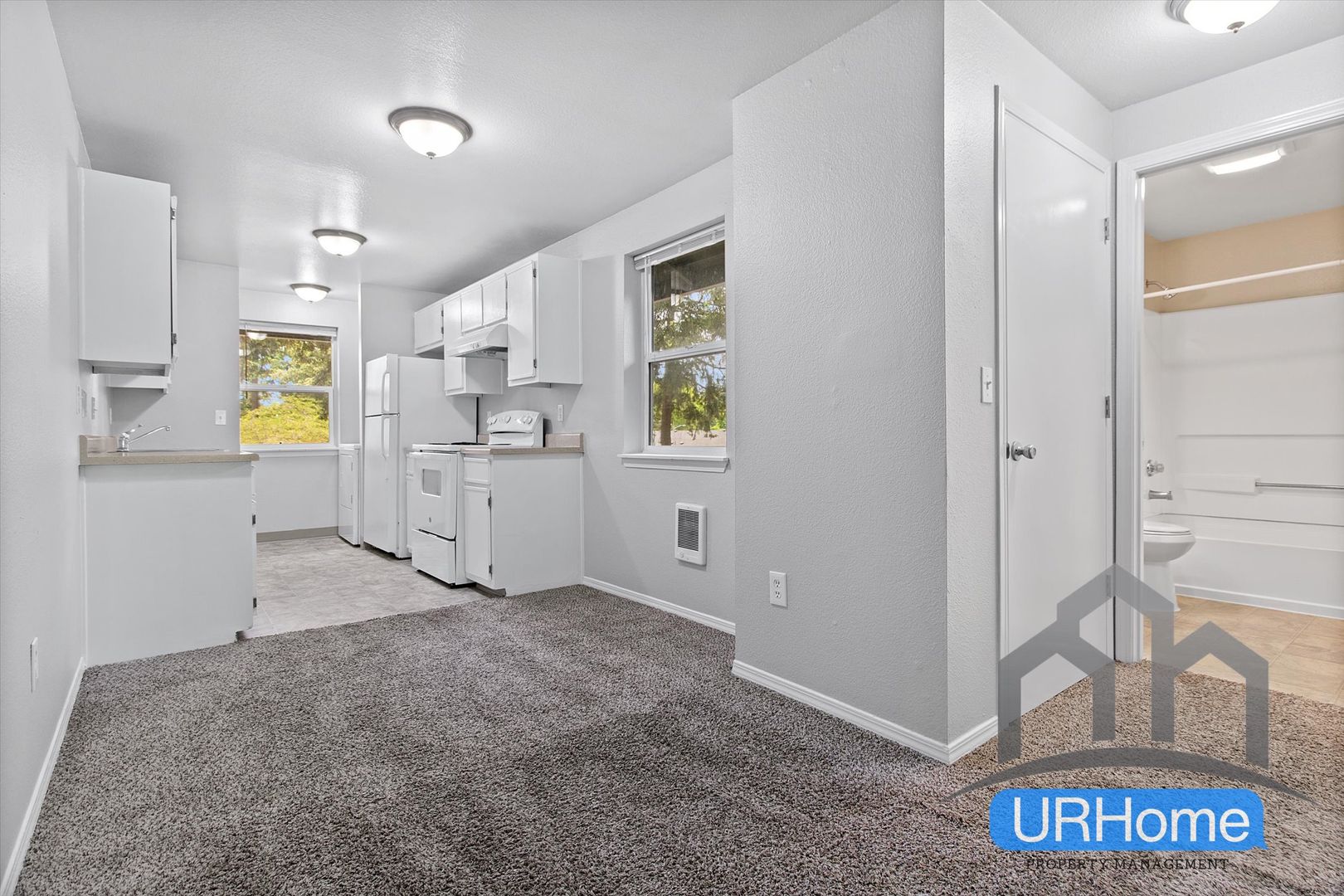 Portland Apartment: 611 SE 190th Avenue