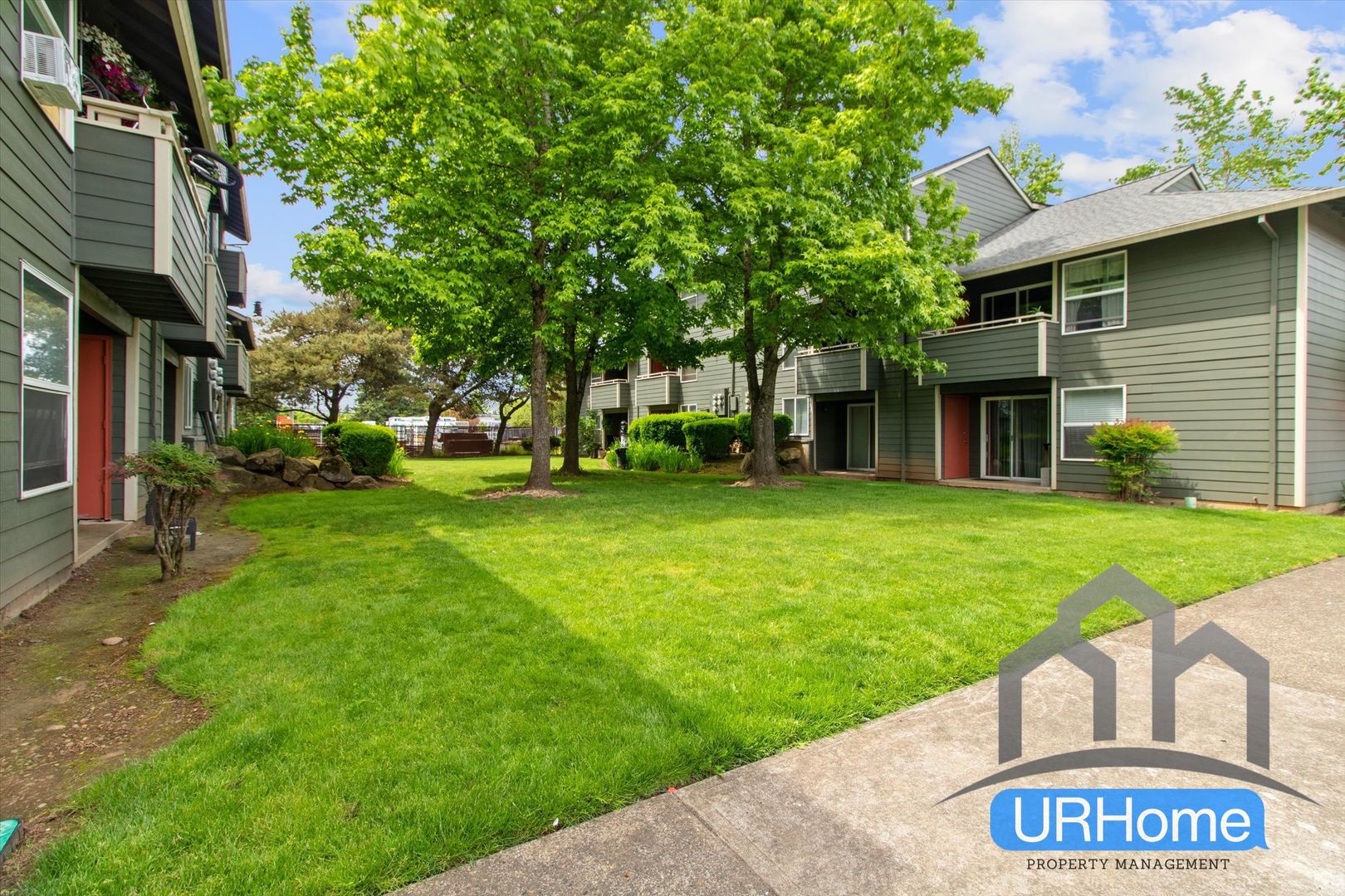 Portland Apartment: 611 SE 190th Avenue