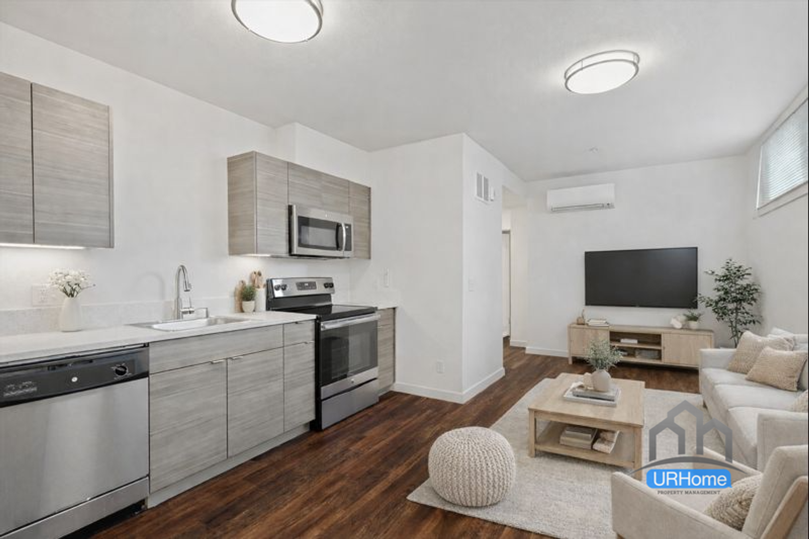Portland Apartment: 1728 Northeast 45th Avenue