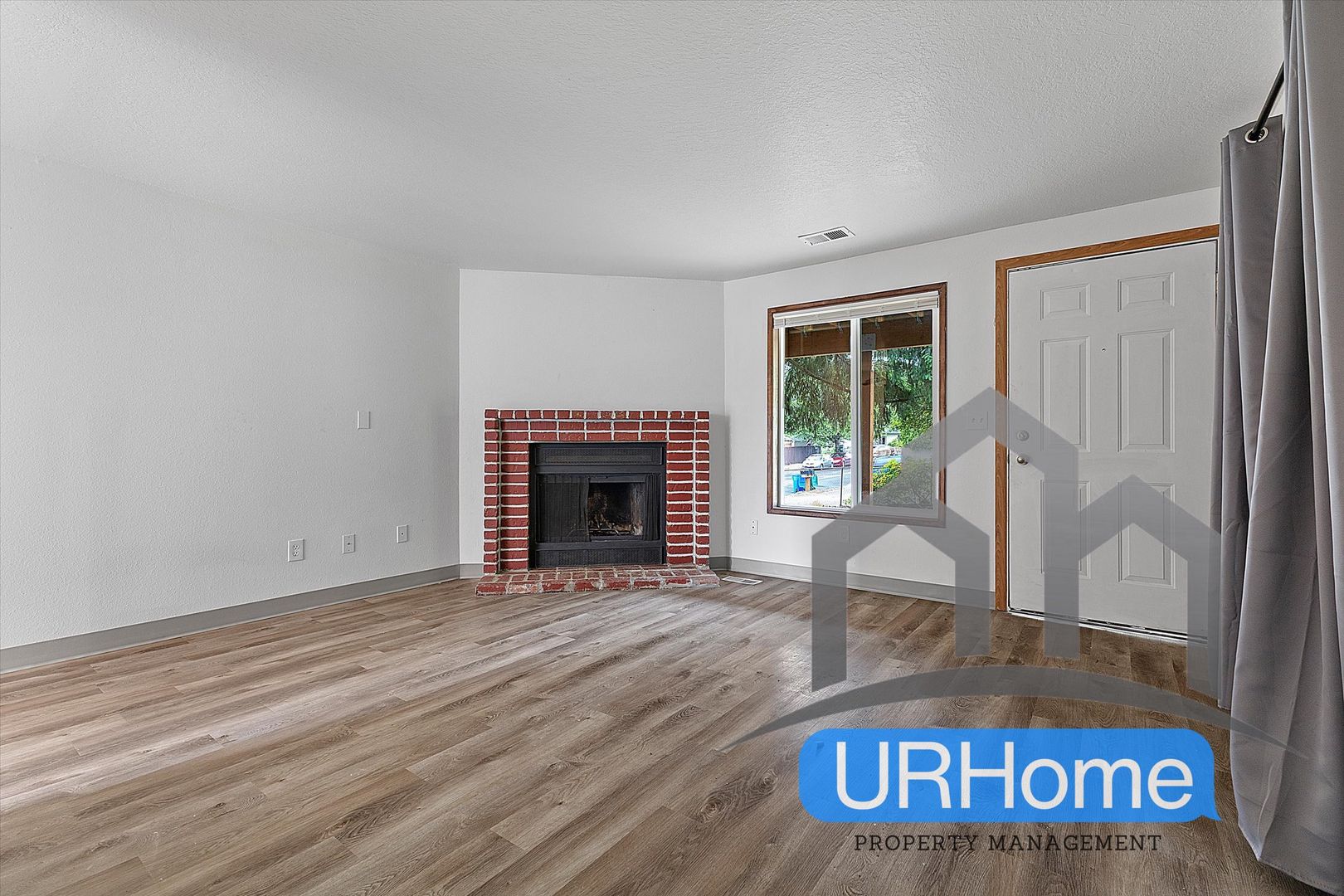 Portland Apartment: 400 SE 169th Avenue