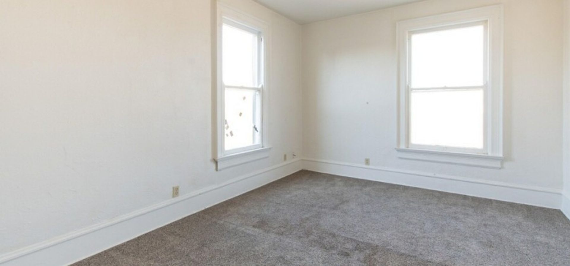London Apartment: 7 Westmoor Dr