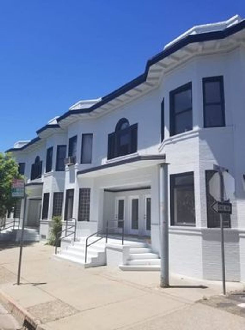 Marysville Apartment: 317-331 5th St