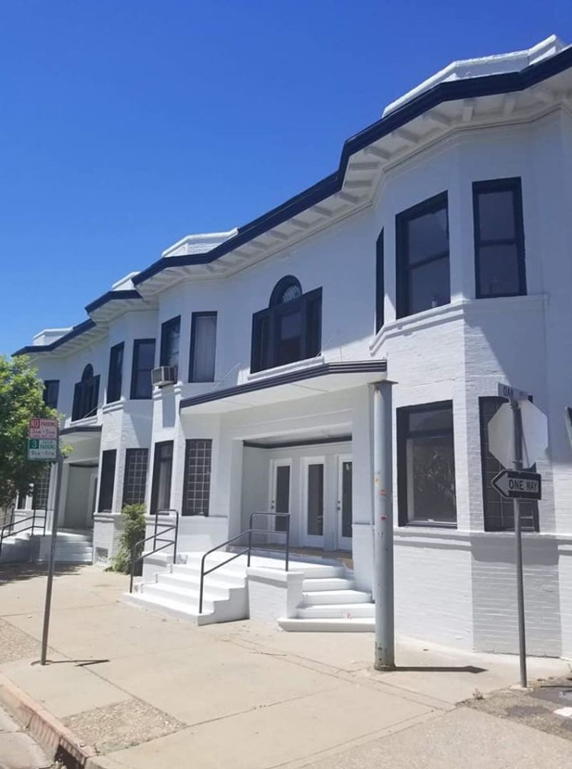 Marysville Apartment: 317-331 5th St