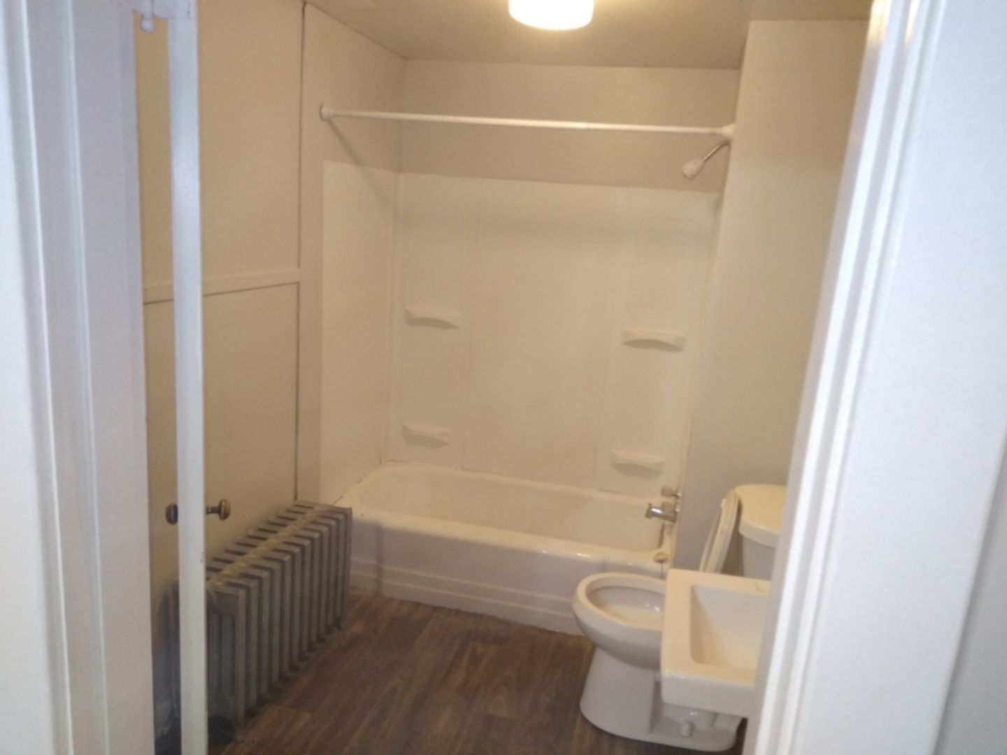 Washington Court House Apartment: 414 E East St