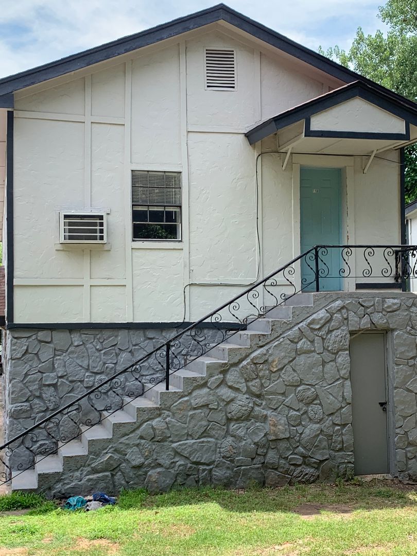 OKC Apartment: 6904 NW 13th St