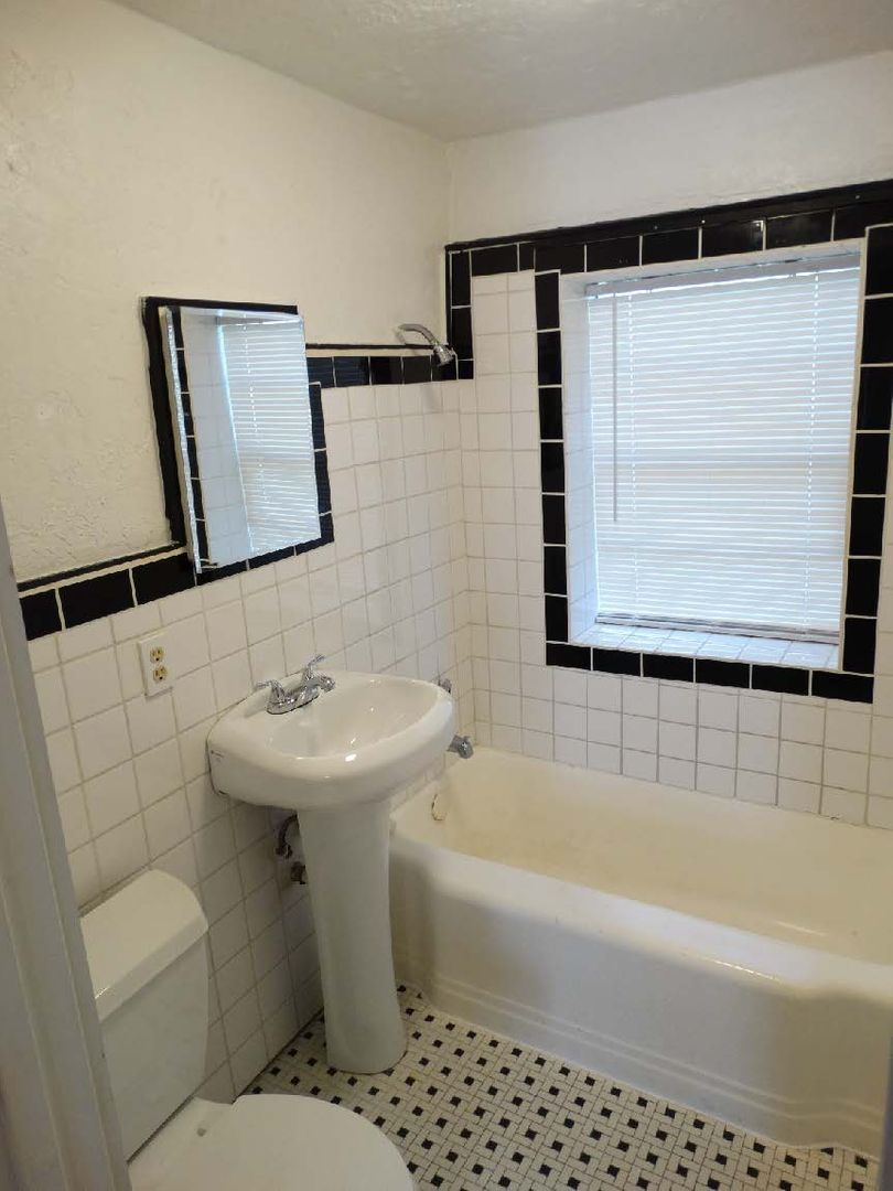 OKC Apartment: 6809 NW 12th St